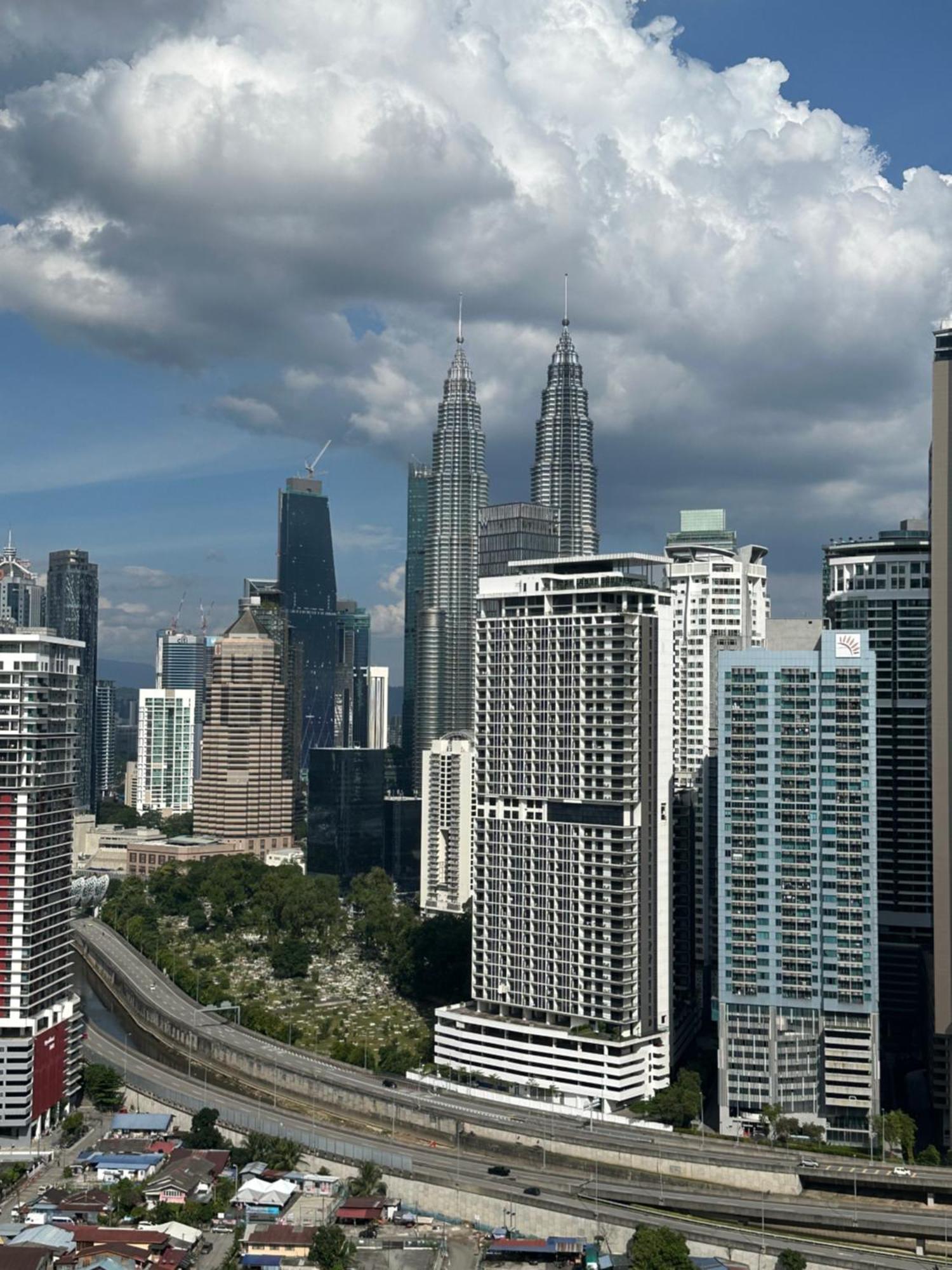 Colony Suites Klcc By Hibernate Kuala Lumpur Exterior foto