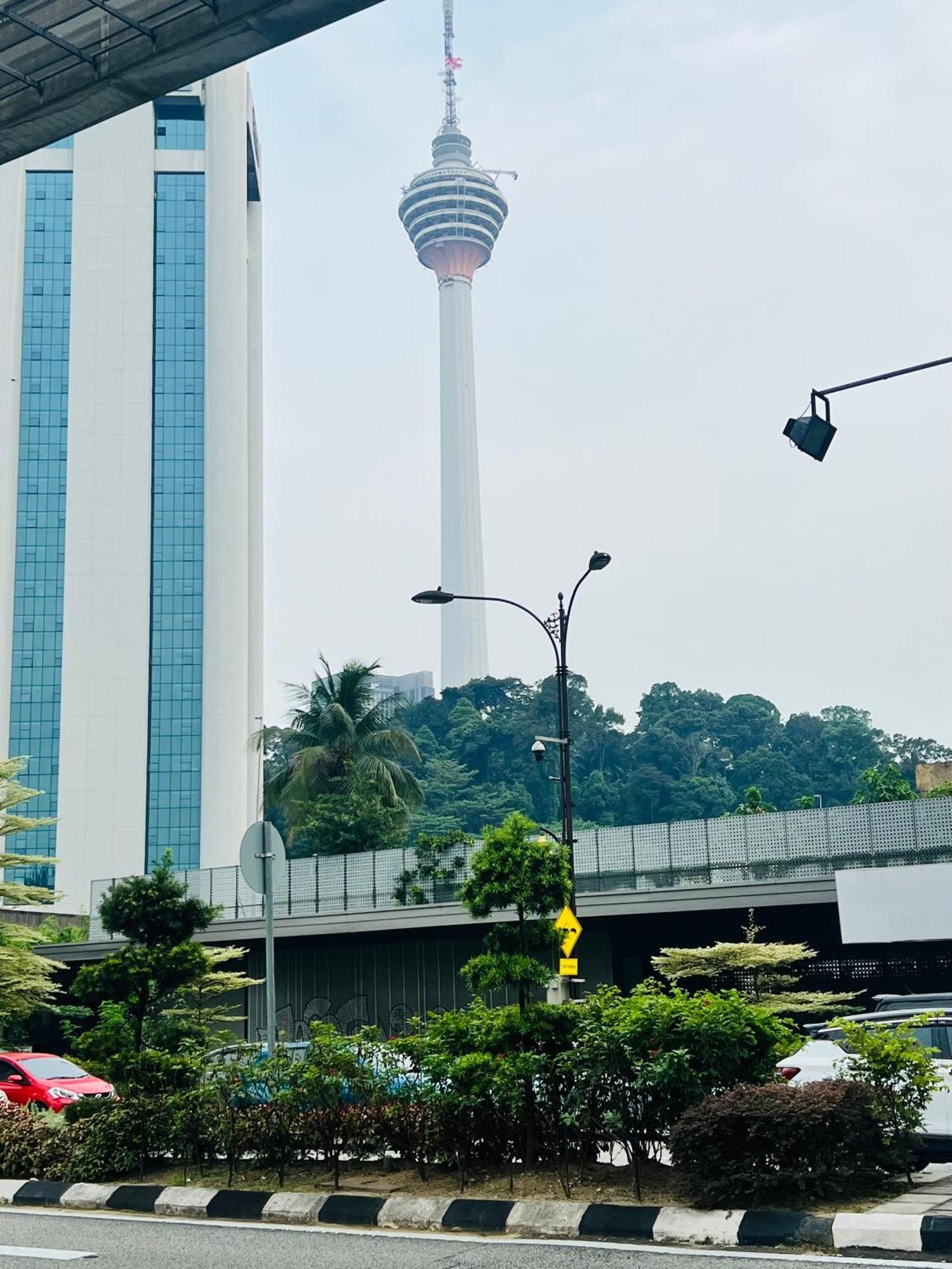Colony Suites Klcc By Hibernate Kuala Lumpur Exterior foto